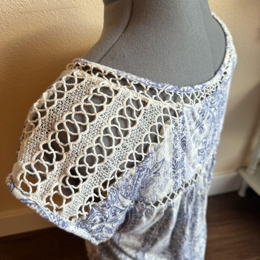 Lucky Brand Blue Paisley Boho Top Crochet Trim Cottagecore Festival Lightweight - Picture 5 of 10